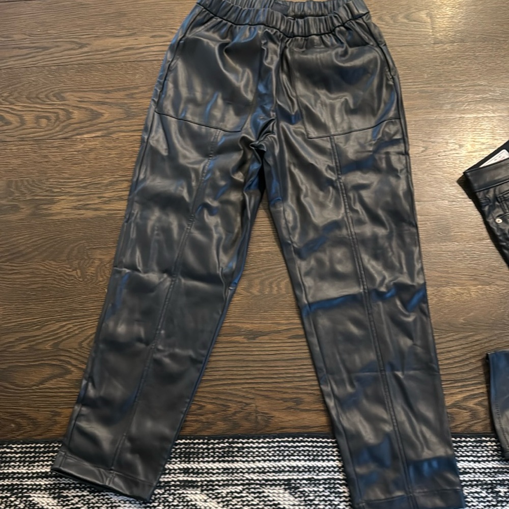 NWT gap faux leather pull on pants